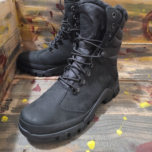 Timberland Shoes - Women Timberland boots size 10 new